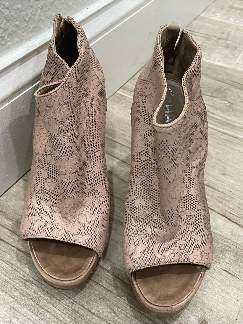 CHANEL Pink Floral Laser-Cut Peep Toe Mules